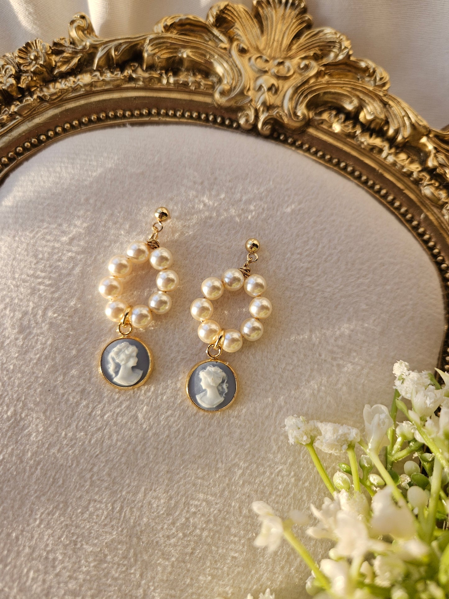 Lady Wedgewood Pearl Earrings
