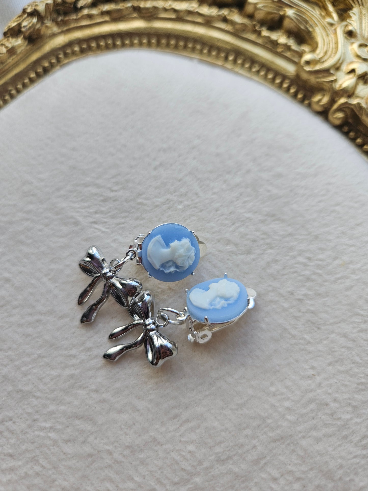 Lady Wedgewood Stud Earrings